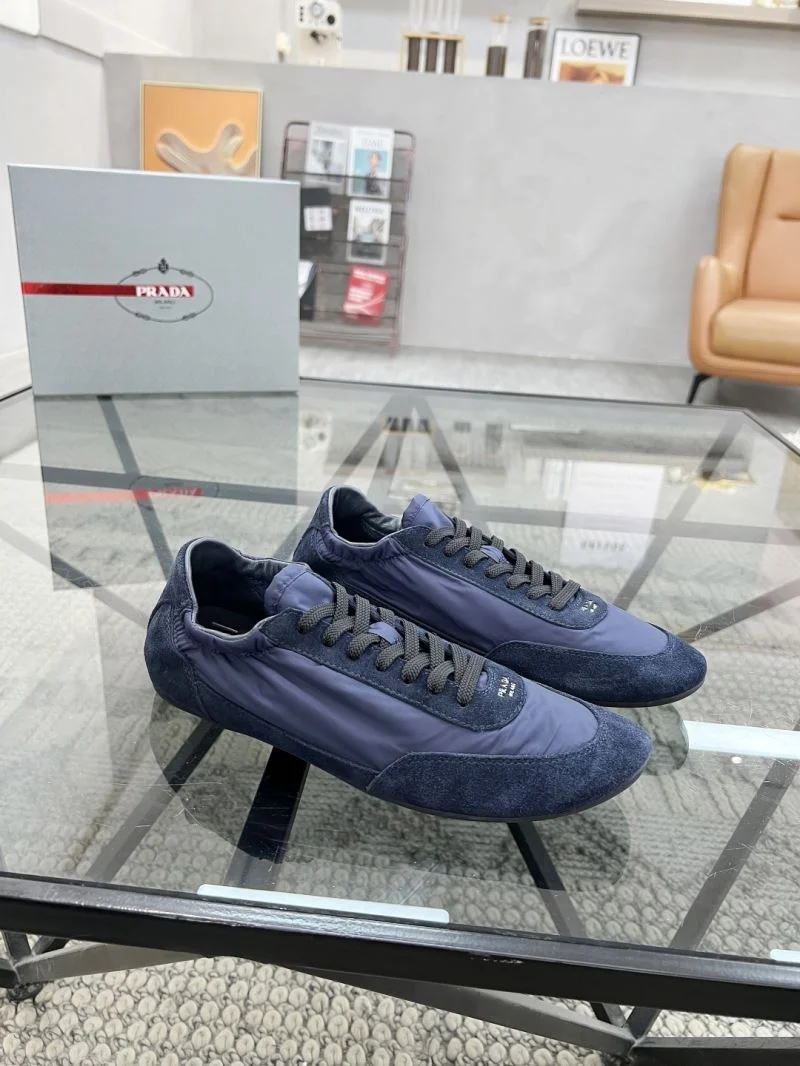 Prada Low Shoes Sporty 33774