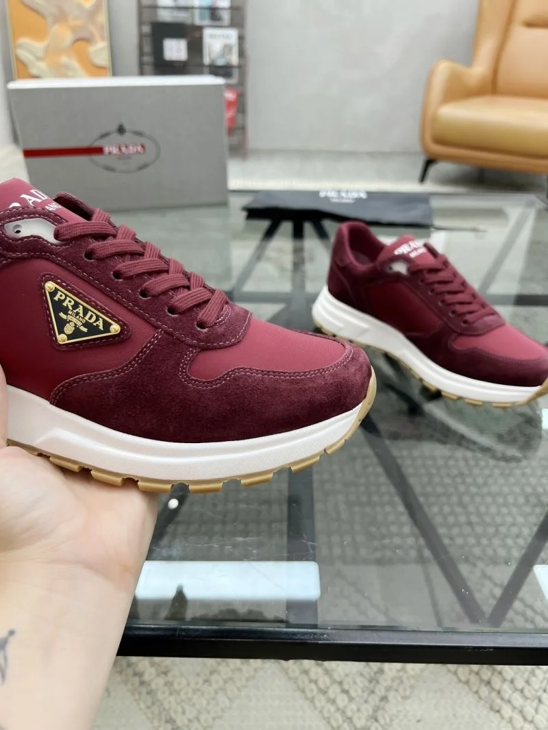 Modern Prada Low Shoes 33751