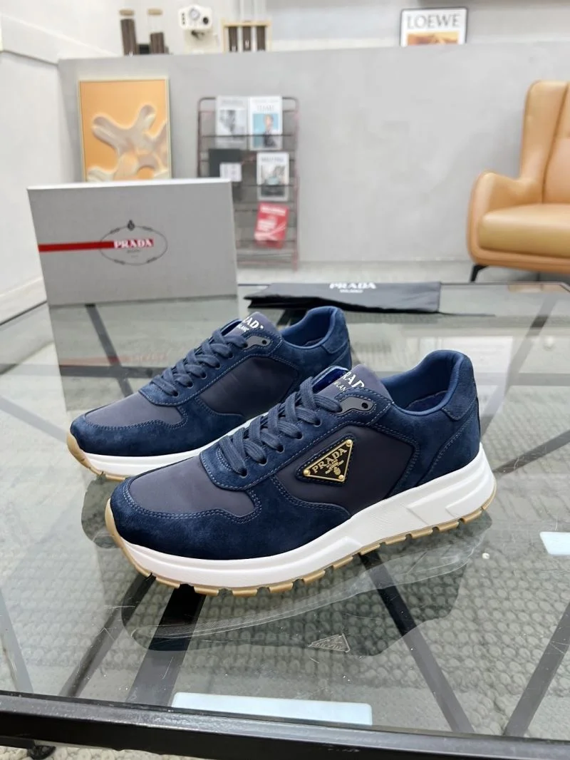 Prada Low Shoes Lightweight 33747