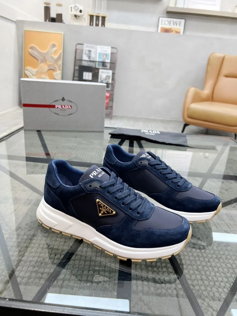 Prada Low Shoes Lightweight 33747