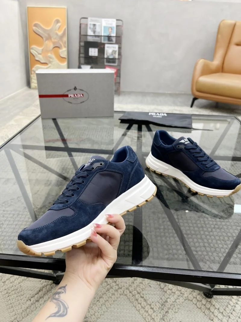 Prada Low Shoes Lightweight 33747