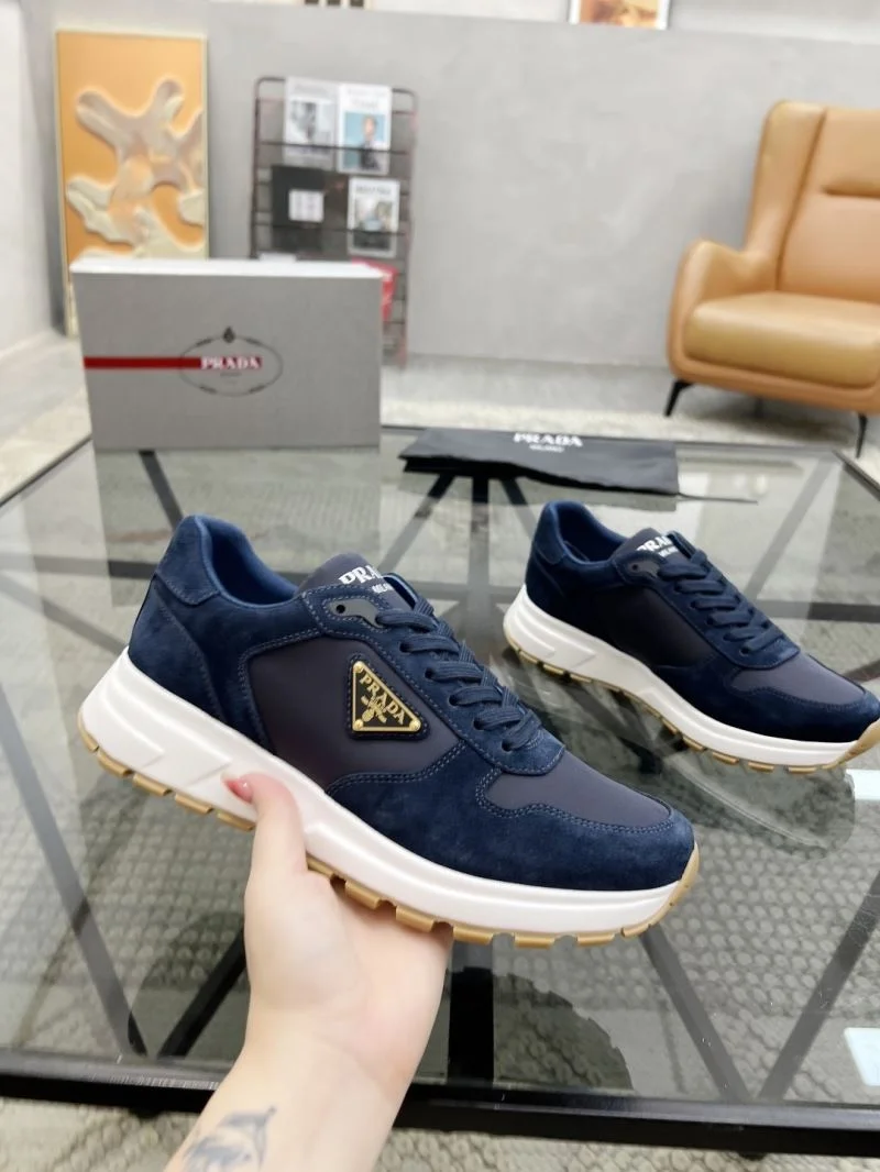 Prada Low Shoes Lightweight 33747