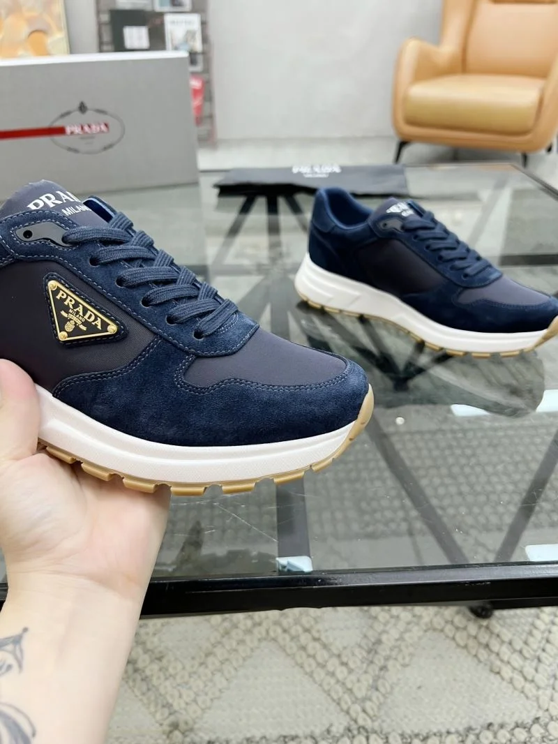 Prada Low Shoes Lightweight 33747