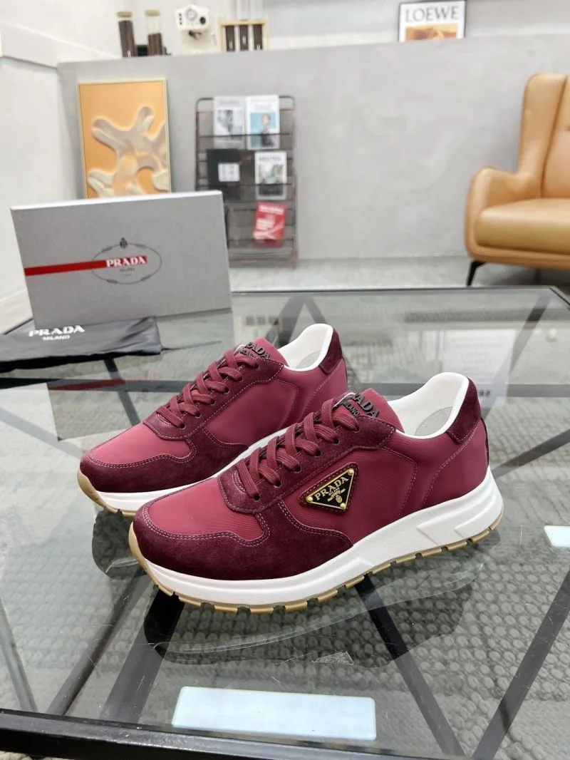 Vibrant Prada Low Shoes 33738