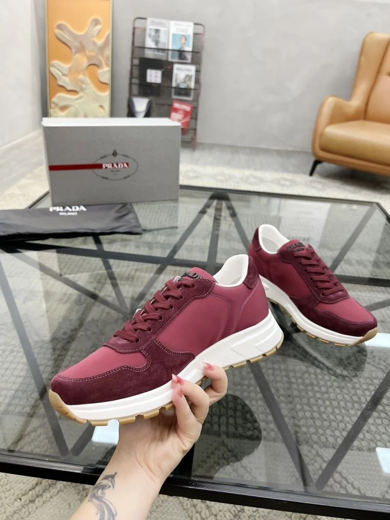 Vibrant Prada Low Shoes 33738
