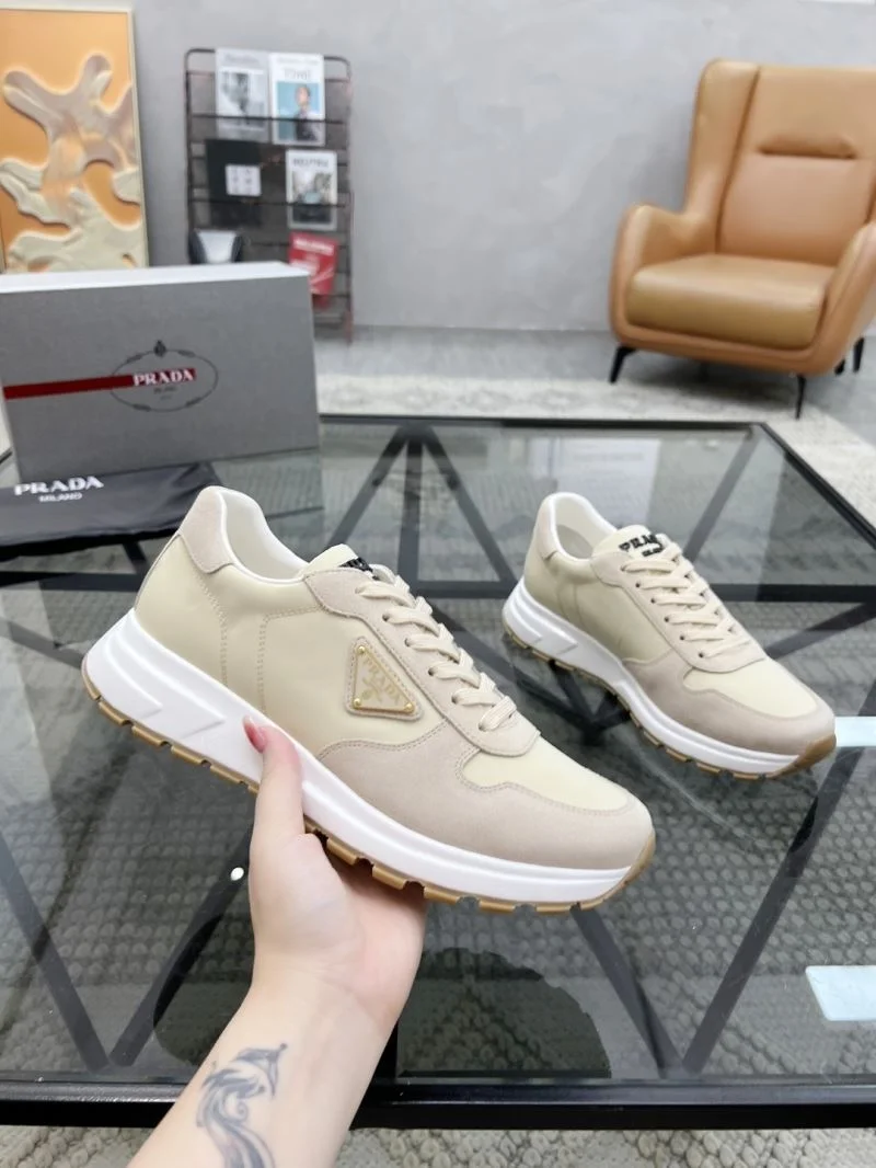 Prada Low Shoes Refined 33740