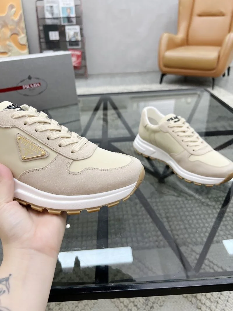Prada Low Shoes Refined 33740