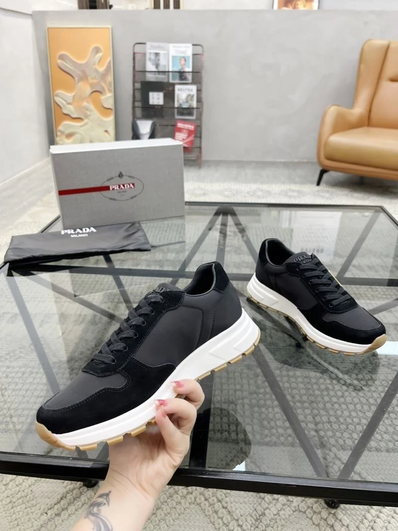 SmoothTexture Prada Low Shoes 33739