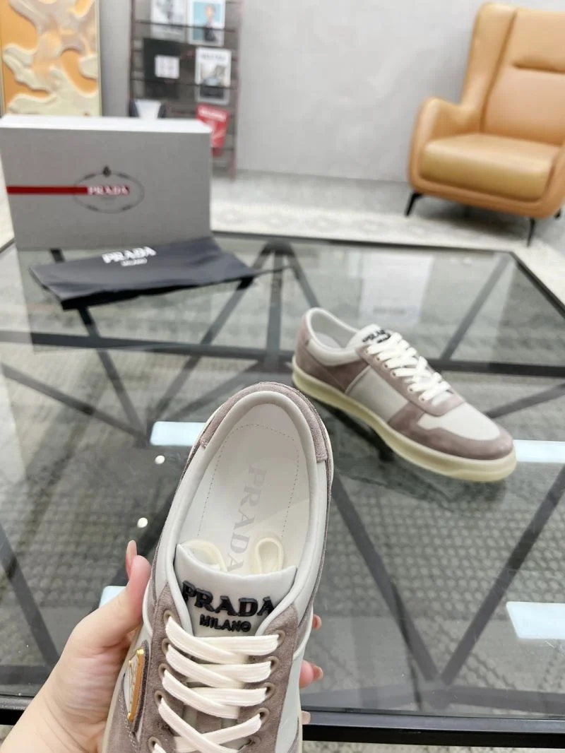 Prada Low Shoes MultiPurpose 33737