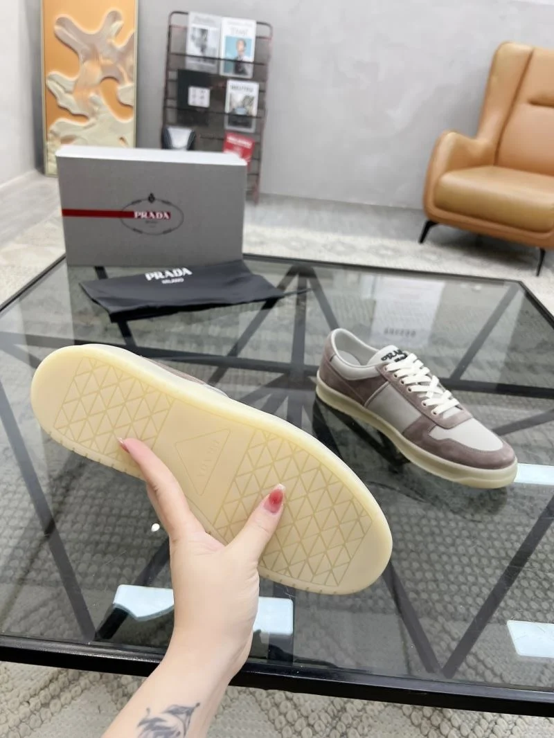 Prada Low Shoes MultiPurpose 33737
