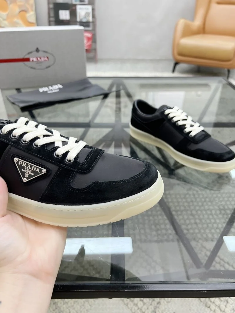 Prada Low Shoes FreshLook 33733