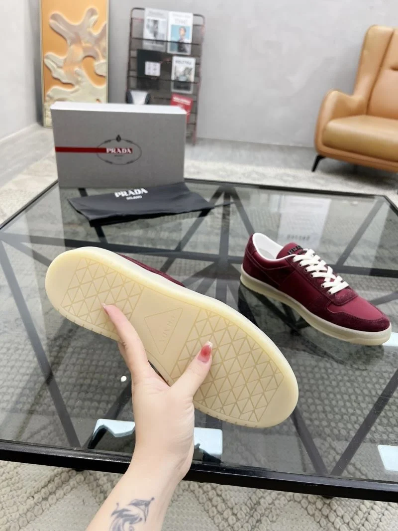 Prada Low Shoes Comfortable 33727