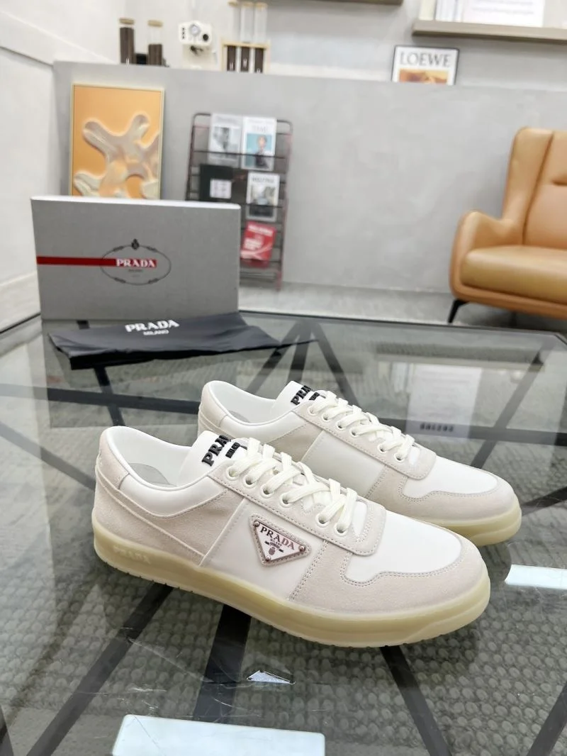 Prada Low Shoes Minimalist 33720
