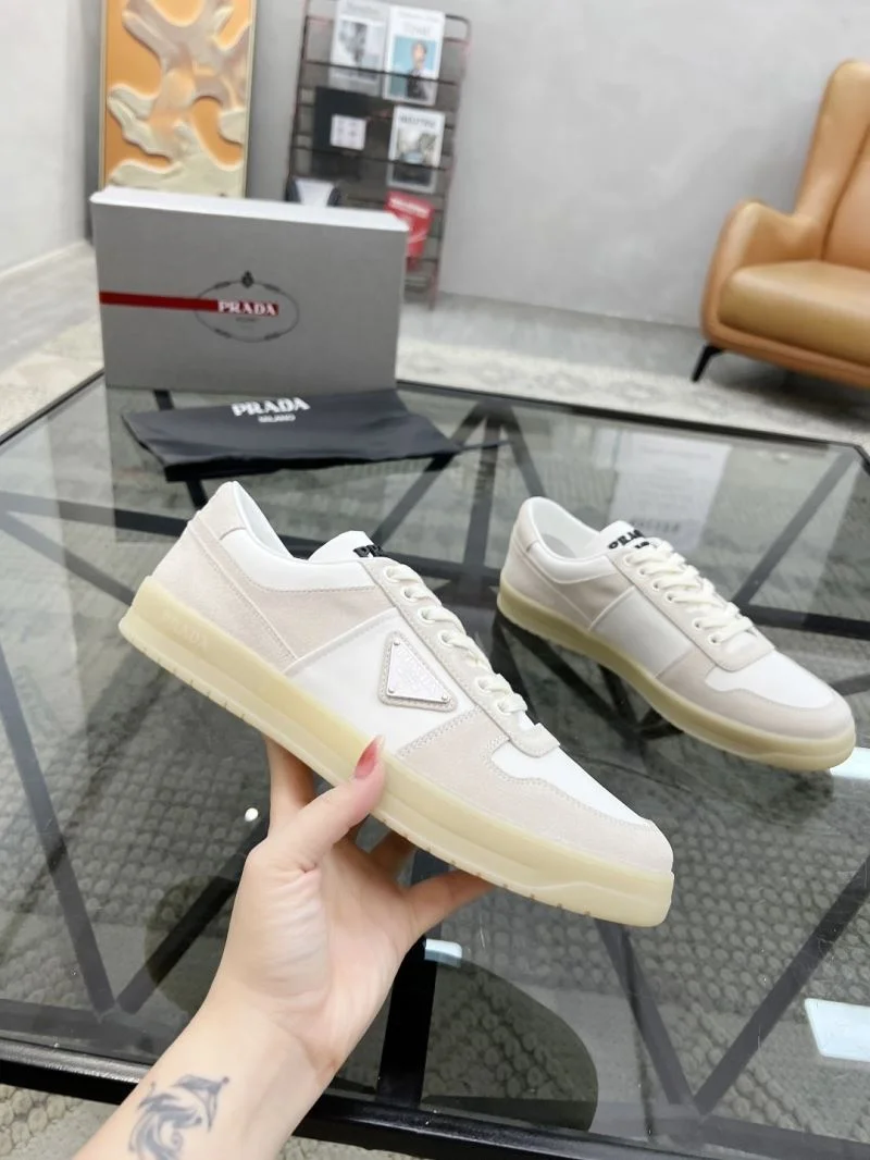 Prada Low Shoes Minimalist 33720
