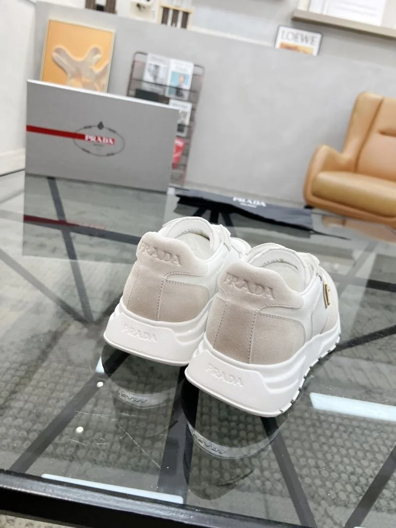 Sporty Prada Low Shoes 33721