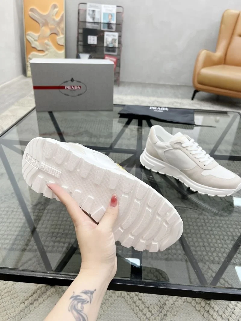 Sporty Prada Low Shoes 33721