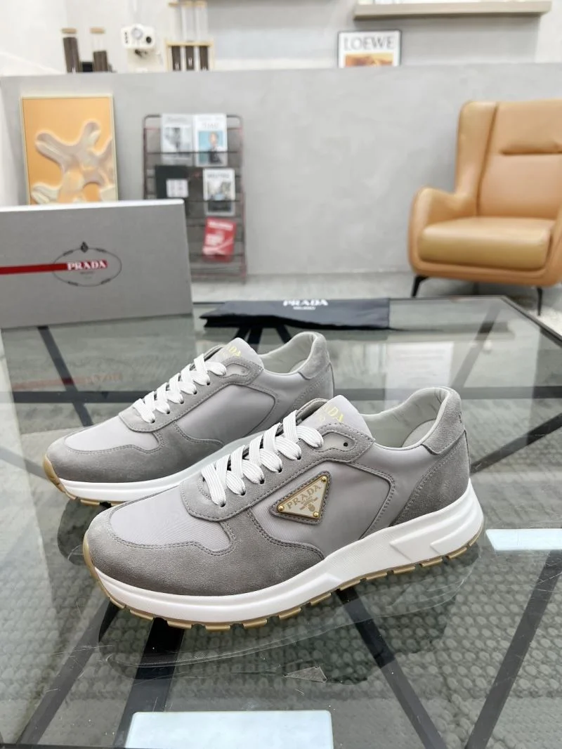 Prada Low Shoes Popular 33723