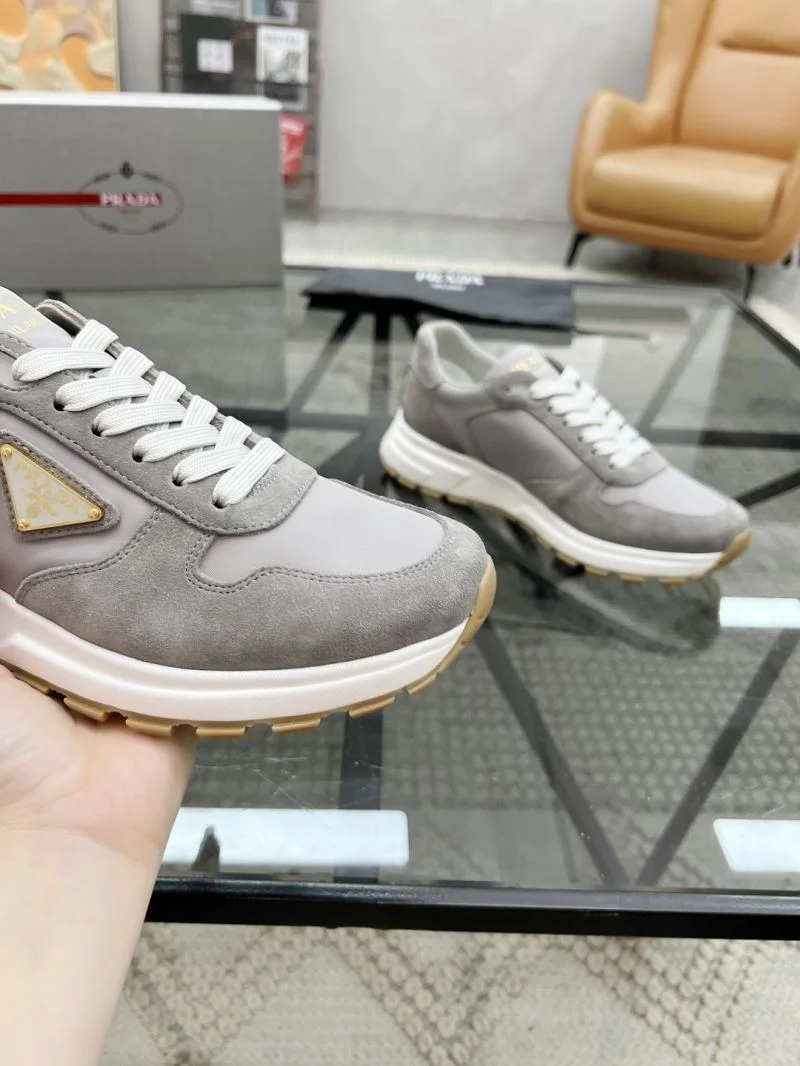 Prada Low Shoes Popular 33723