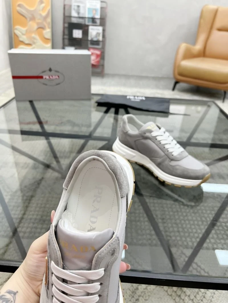 Prada Low Shoes Popular 33723