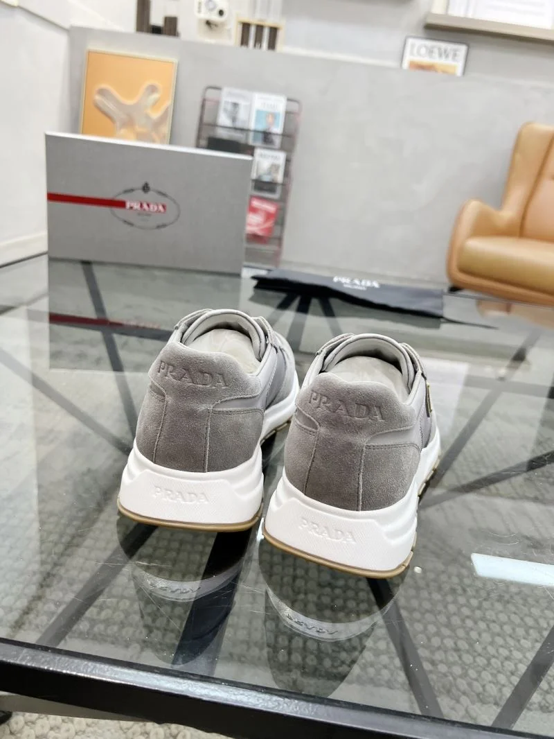 Prada Low Shoes Popular 33723