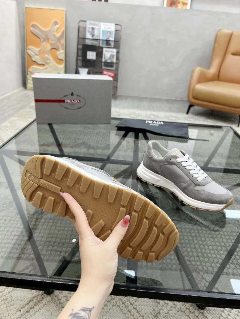 Prada Low Shoes Popular 33723