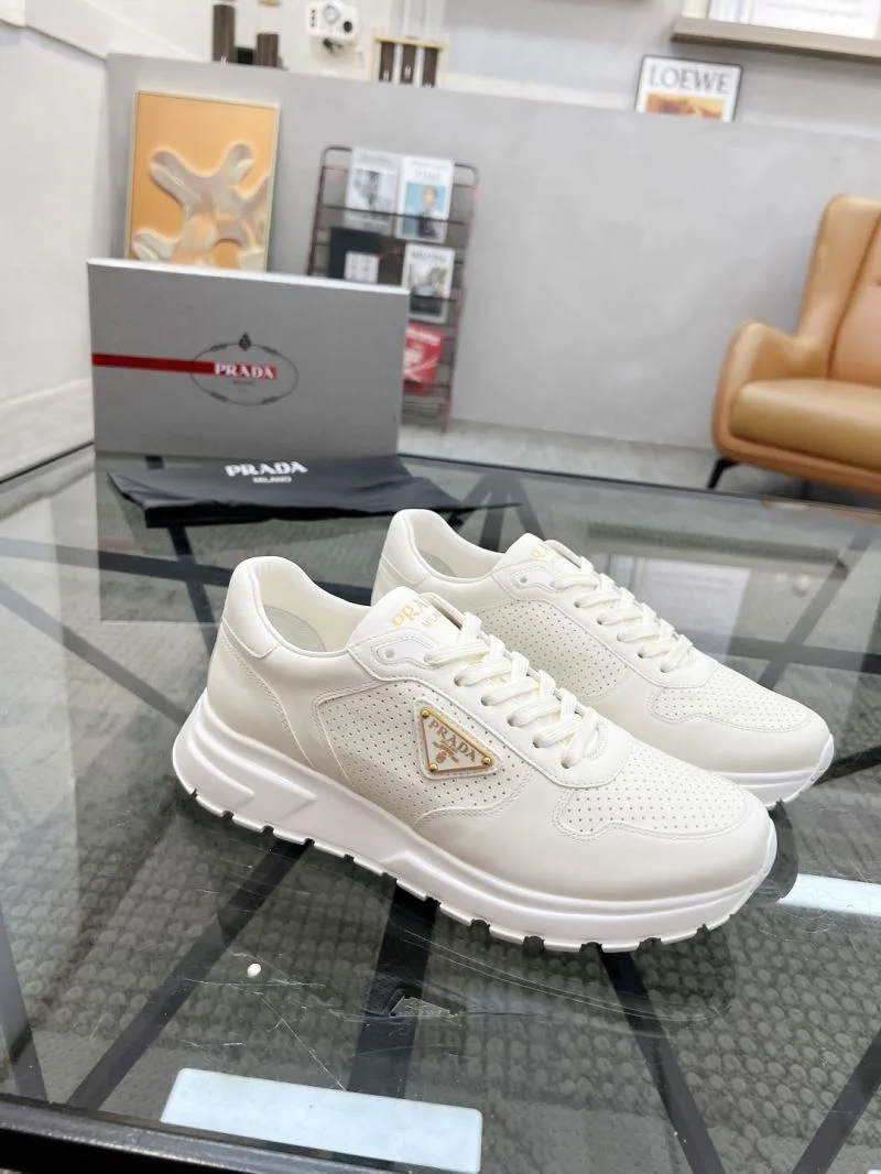 FashionForward Prada Low Shoes 33711