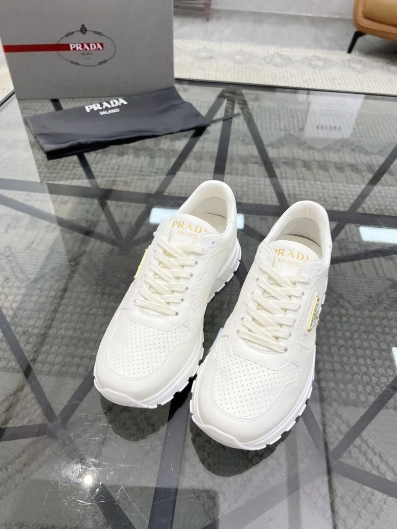 FashionForward Prada Low Shoes 33711
