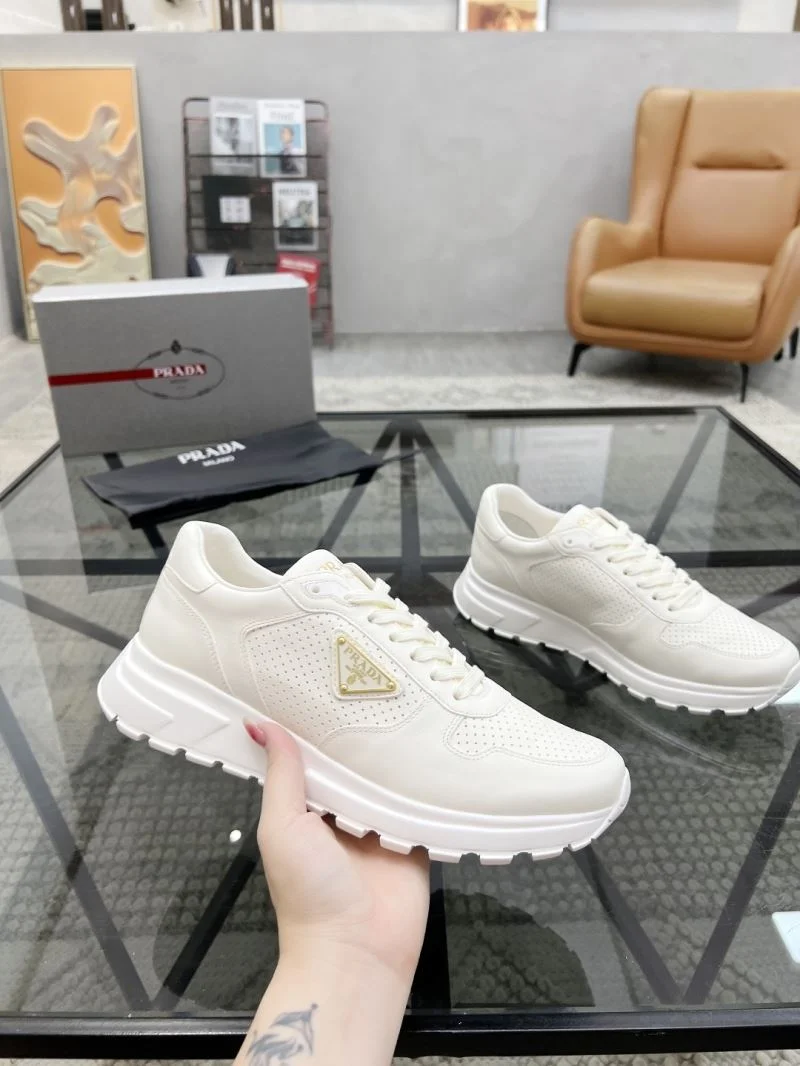 FashionForward Prada Low Shoes 33711
