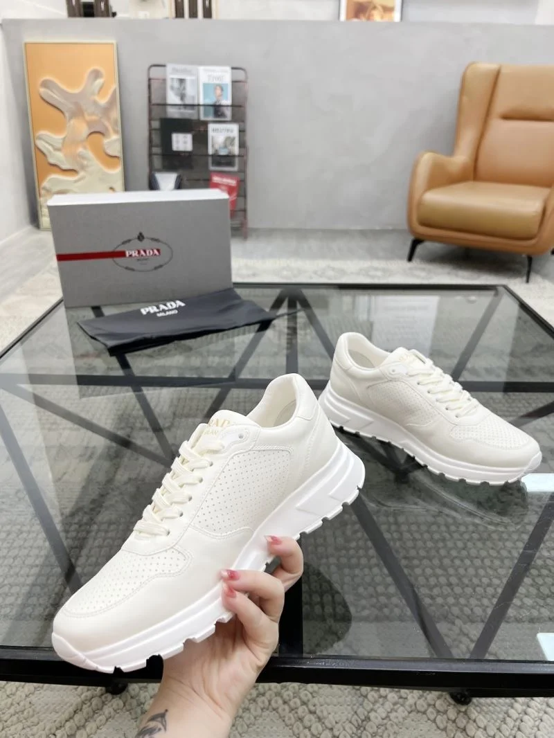 FashionForward Prada Low Shoes 33711