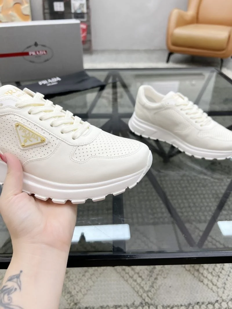 FashionForward Prada Low Shoes 33711
