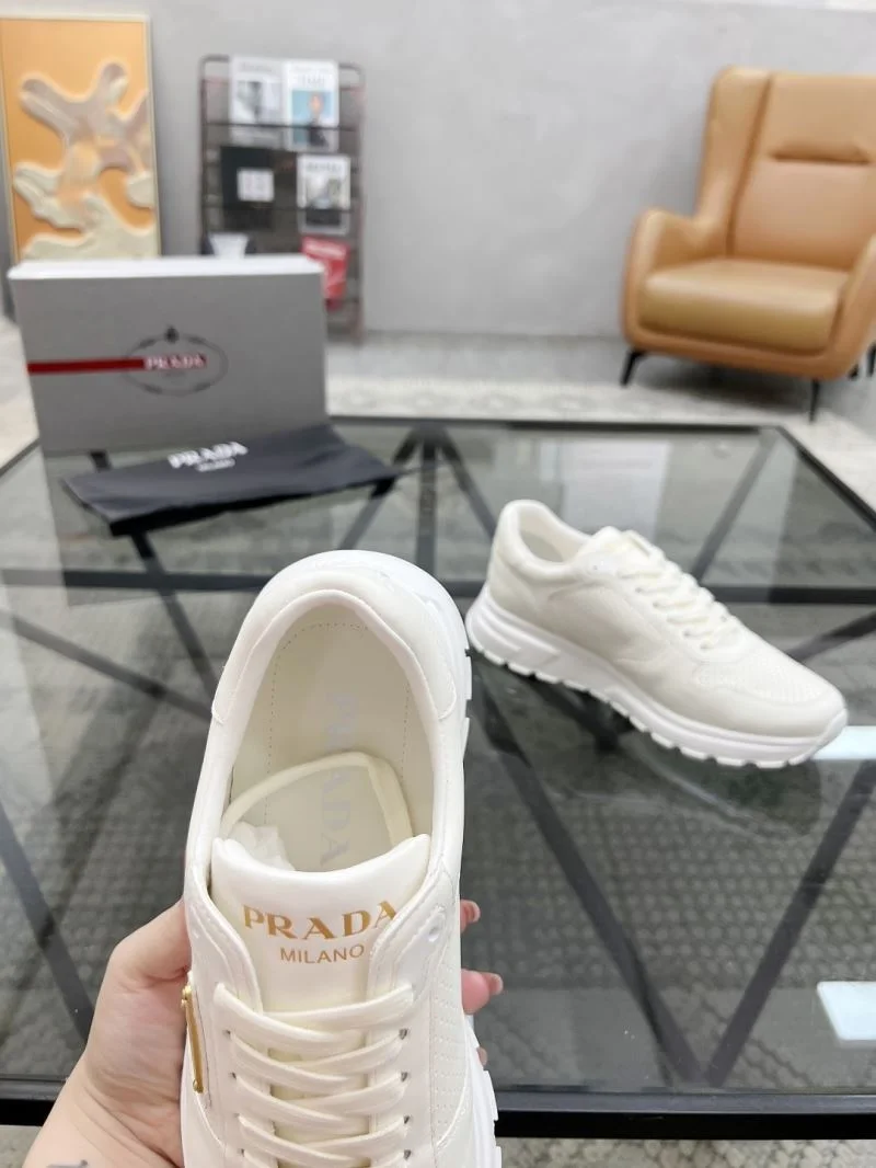 FashionForward Prada Low Shoes 33711
