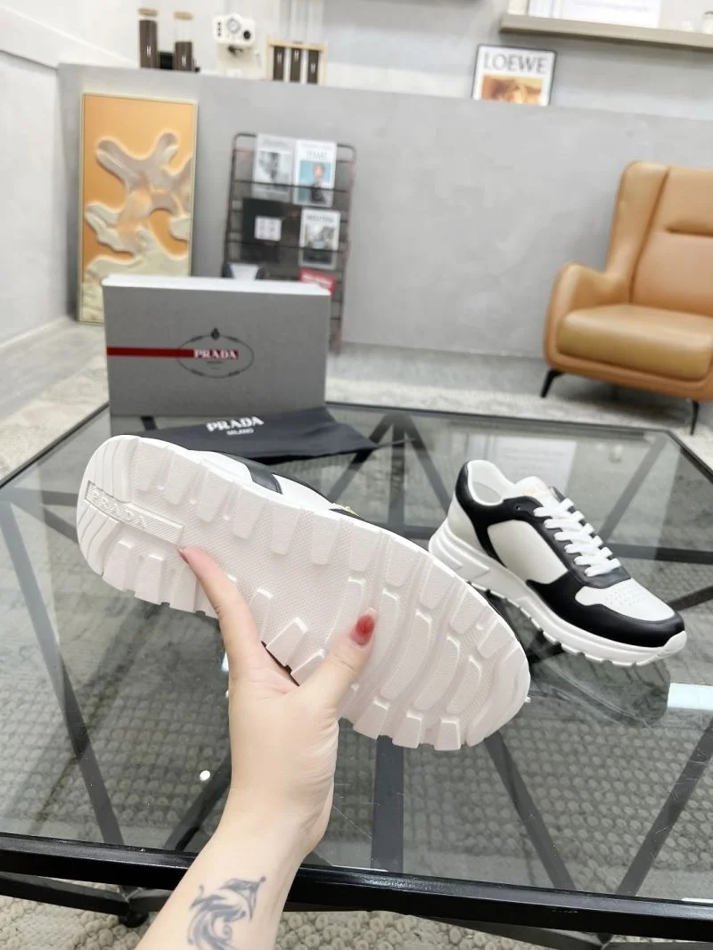 Trendy Prada Low Shoes 33718