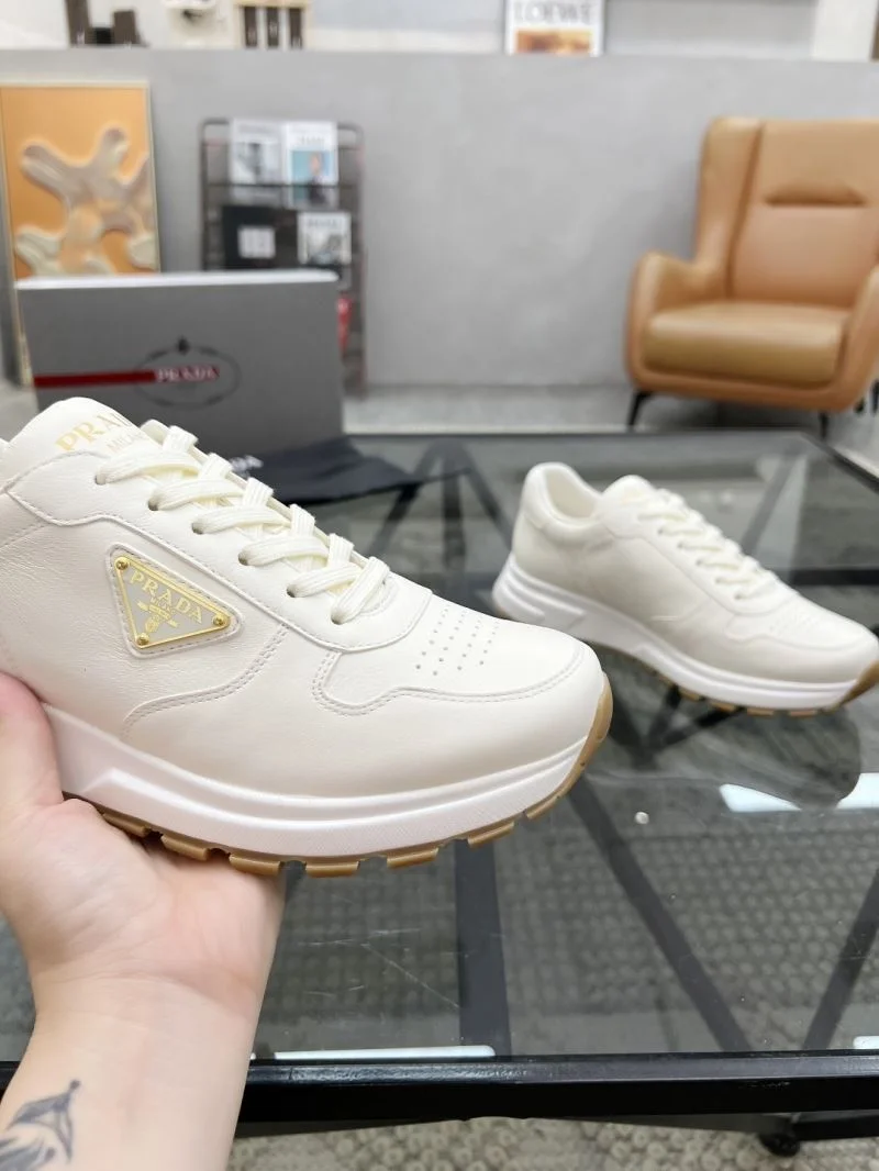 Prada Low Shoes Fashionable 33731