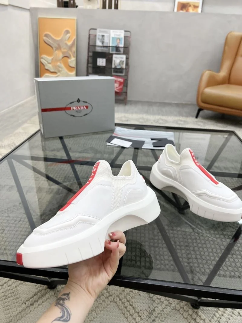 Prada Low Shoes Breathable 33724