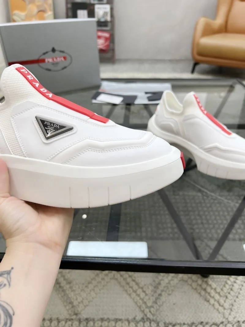 Prada Low Shoes Breathable 33724