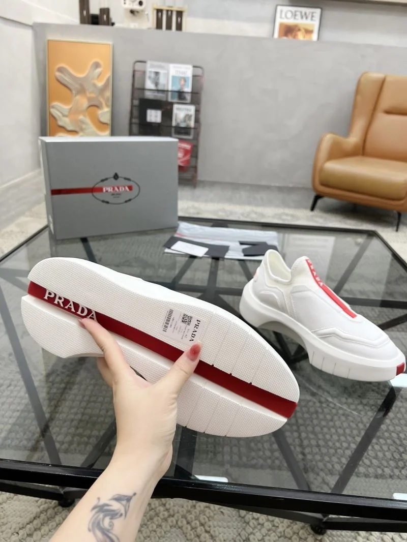 Prada Low Shoes Breathable 33724
