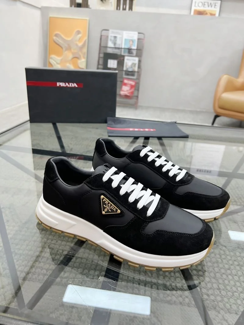 Prada Low Shoes TravelReady 33710