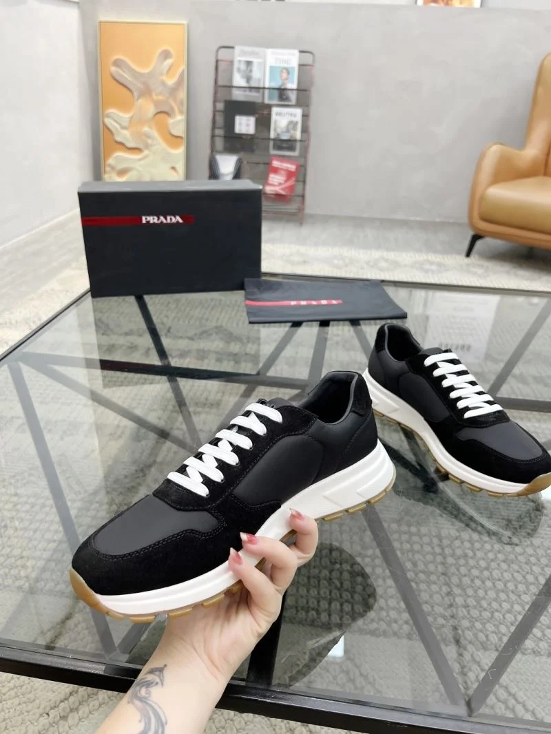 Prada Low Shoes TravelReady 33710