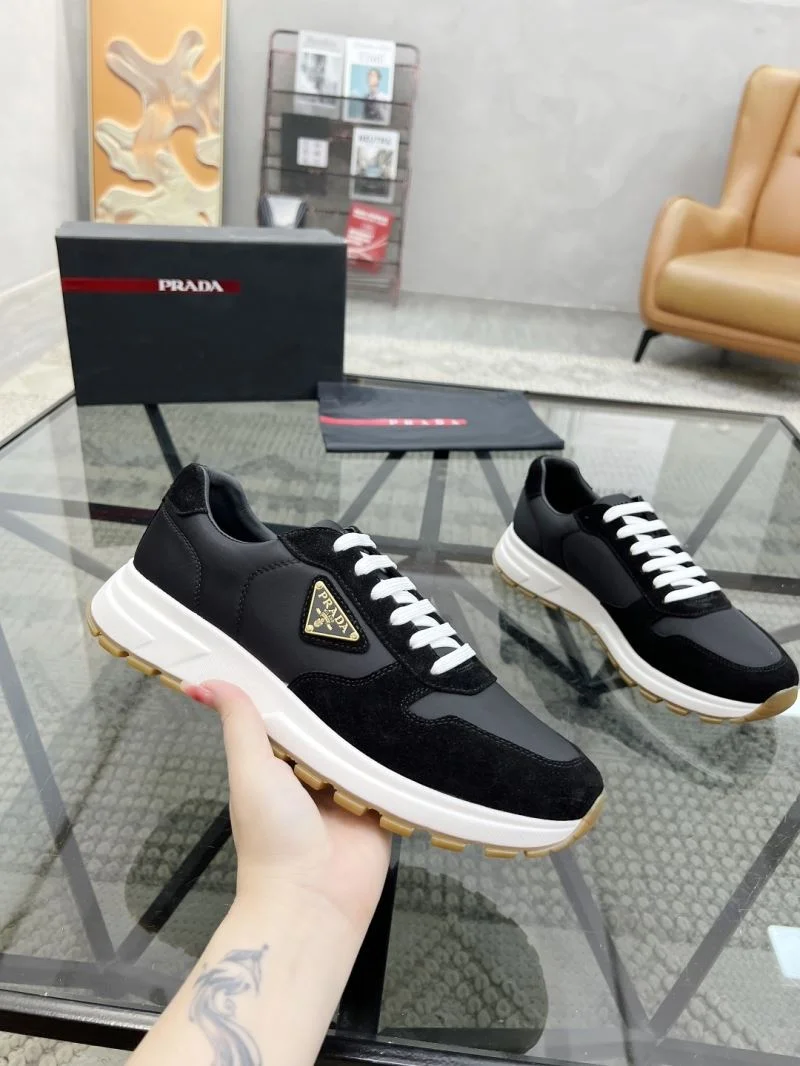Prada Low Shoes TravelReady 33710