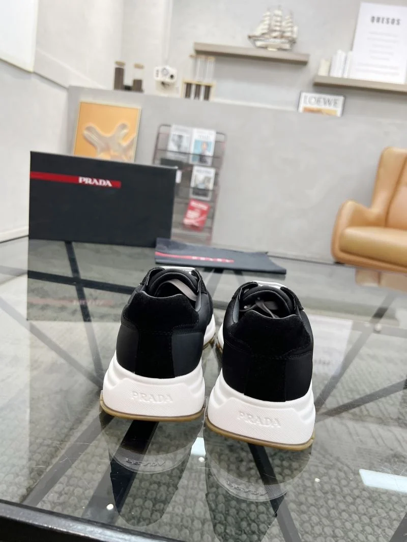Prada Low Shoes TravelReady 33710