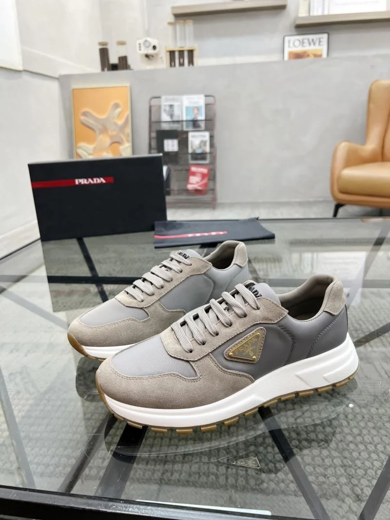 Sophisticated Prada Low Shoes 33722