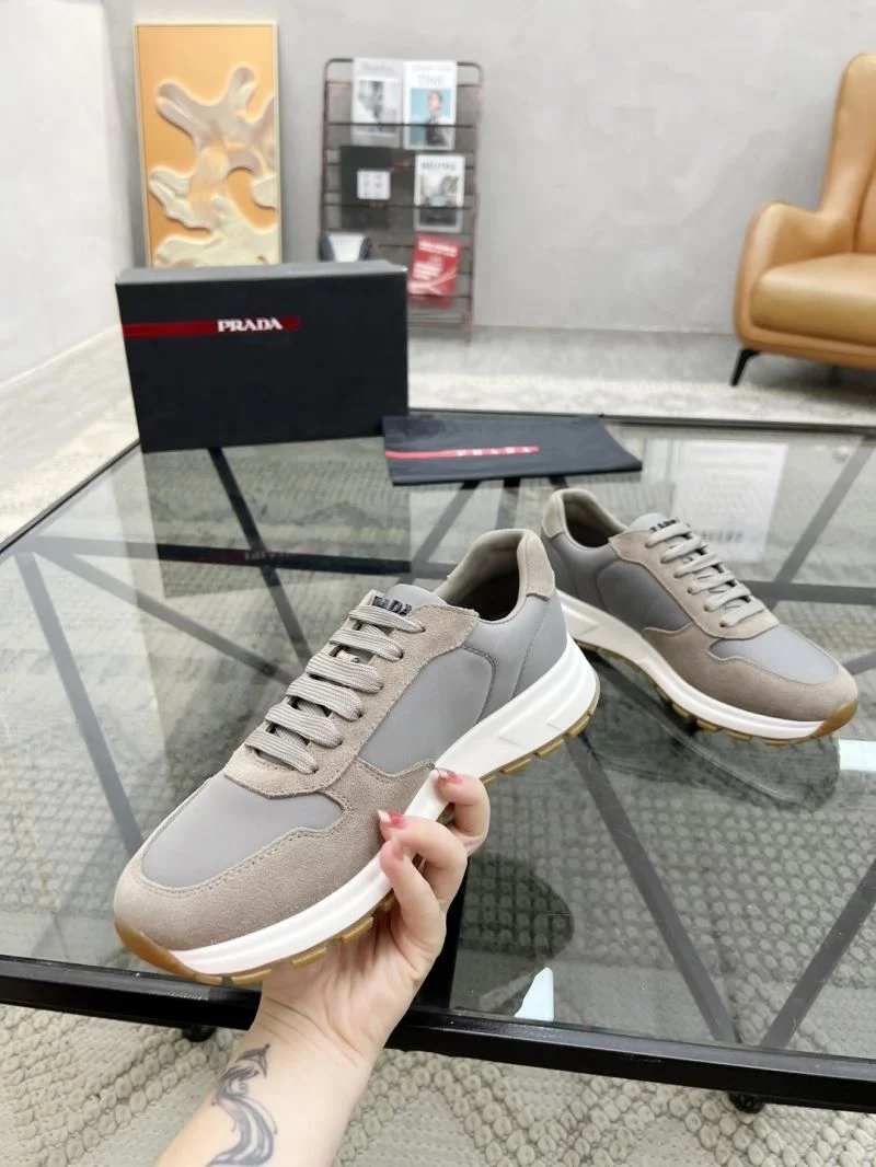 Sophisticated Prada Low Shoes 33722