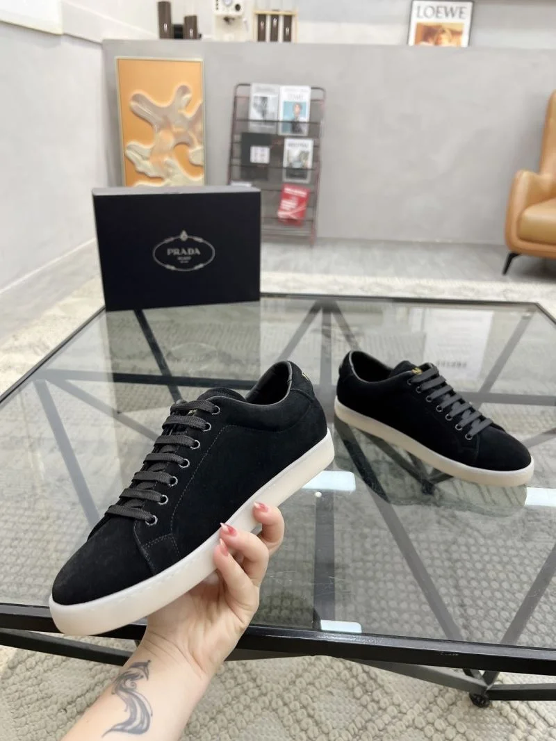 ZipUp Prada Low Shoes 33714