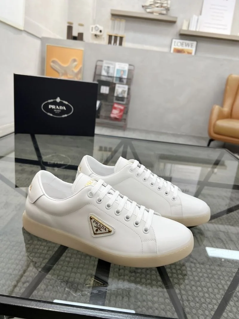 Attractive Prada Low Shoes 33719