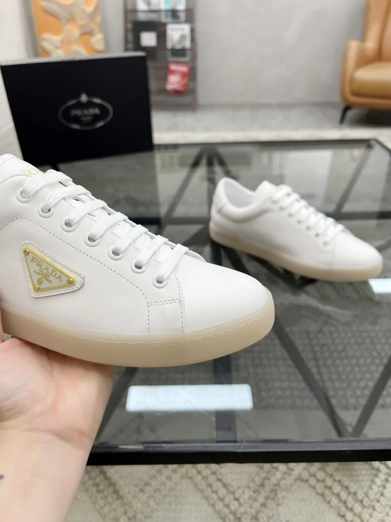 Attractive Prada Low Shoes 33719