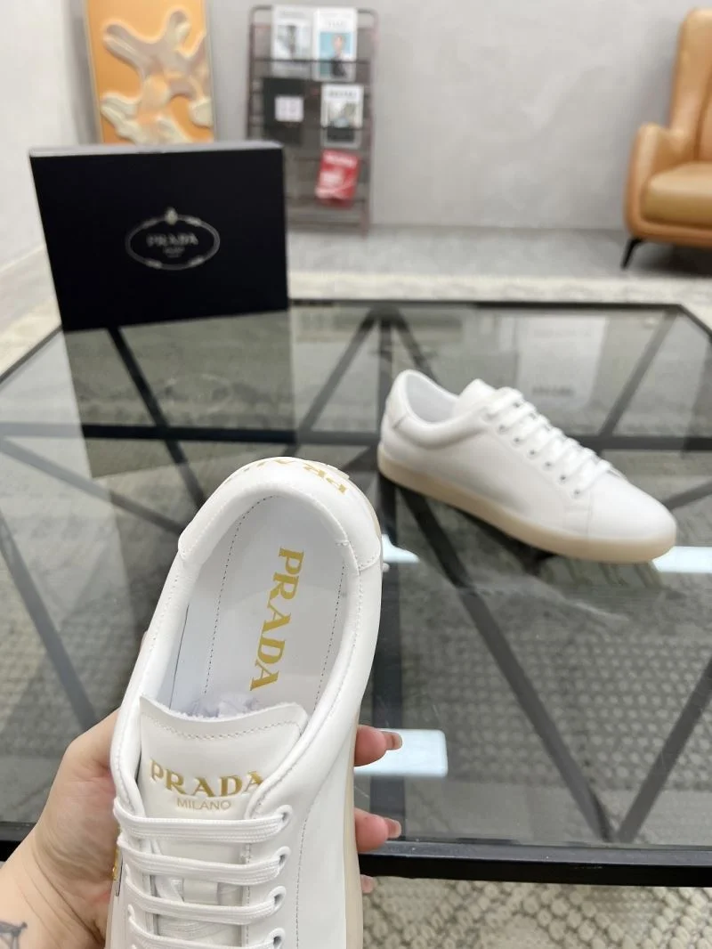 Attractive Prada Low Shoes 33719