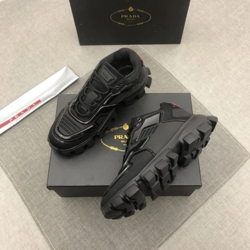 Prada Low Shoes Durable 33709