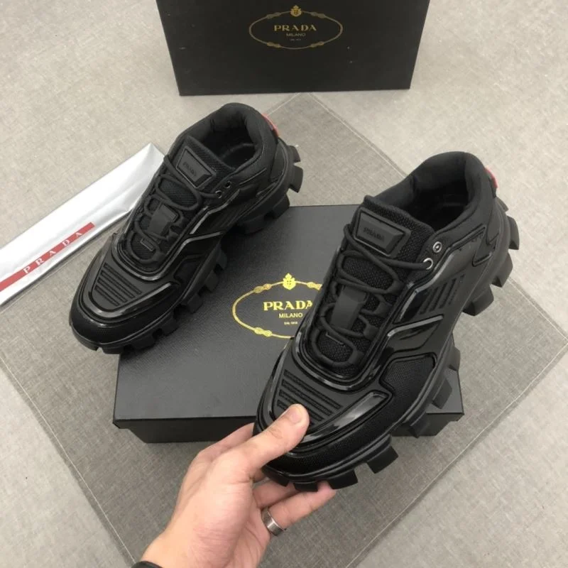 Prada Low Shoes Durable 33709