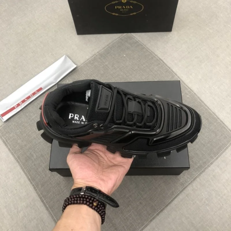Prada Low Shoes Durable 33709