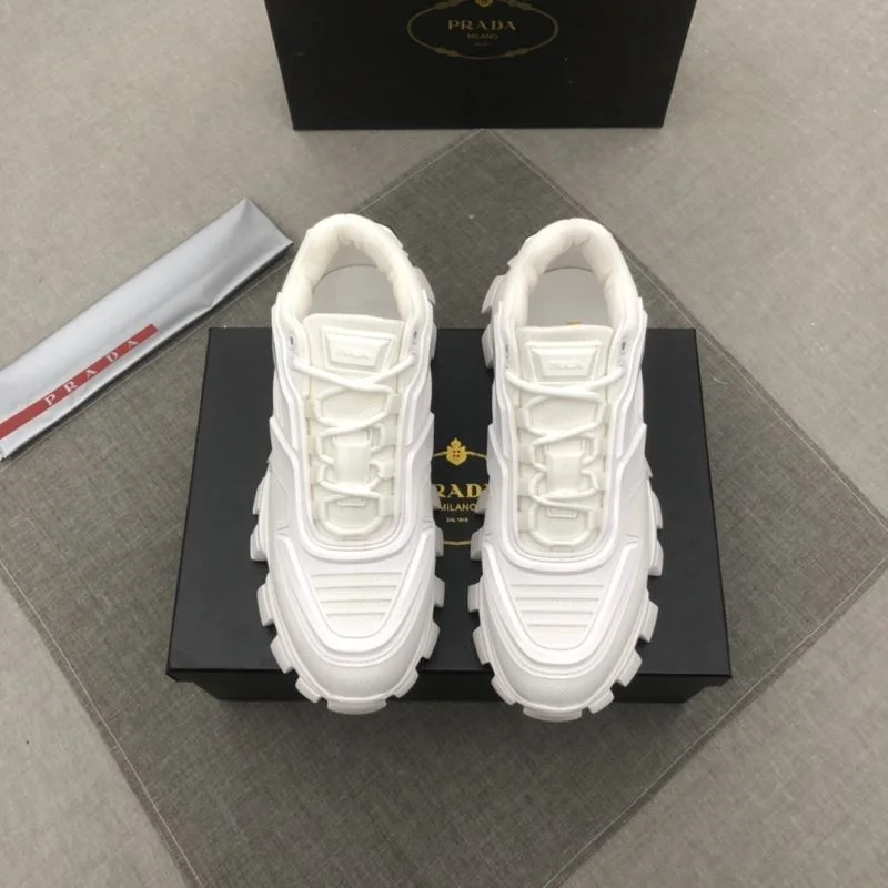 Timeless Prada Low Shoes 33705
